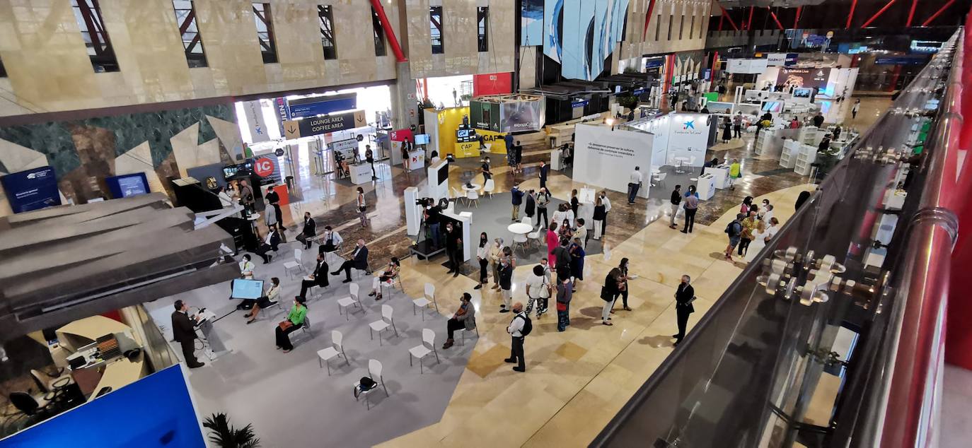 El foro internacional reúne este lunes y martes en el Palacio de Ferias de la capital a un millar de profesionales del sector cultural para debatir sobre cuestiones como los retos que plantea la digitalización de las instituciones artísticas o las nuevas relaciones que estas entidades empiezan a desarrollar con sus audiencias y sus entornos urbanos.