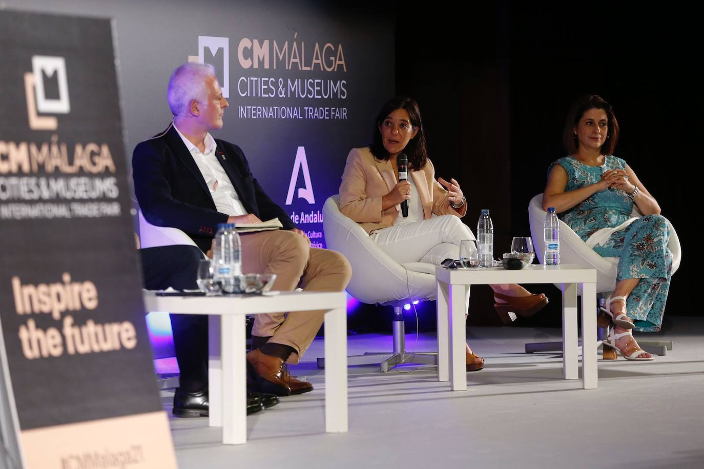 El foro internacional reúne este lunes y martes en el Palacio de Ferias de la capital a un millar de profesionales del sector cultural para debatir sobre cuestiones como los retos que plantea la digitalización de las instituciones artísticas o las nuevas relaciones que estas entidades empiezan a desarrollar con sus audiencias y sus entornos urbanos.