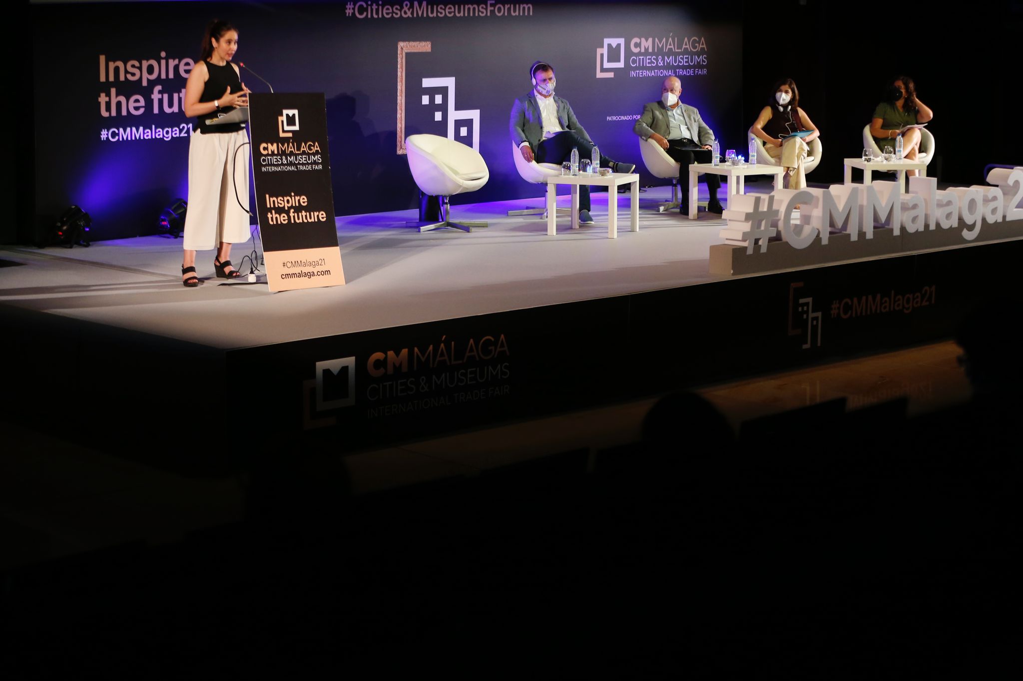El foro internacional reúne este lunes y martes en el Palacio de Ferias de la capital a un millar de profesionales del sector cultural para debatir sobre cuestiones como los retos que plantea la digitalización de las instituciones artísticas o las nuevas relaciones que estas entidades empiezan a desarrollar con sus audiencias y sus entornos urbanos.