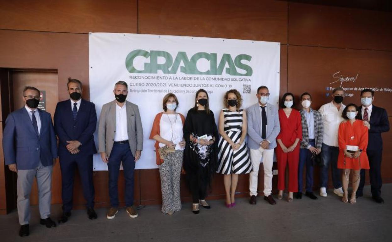 Aurtoridades, durante el acto de ayer en la Escuela Superior de Arte Dramático de Málaga. 