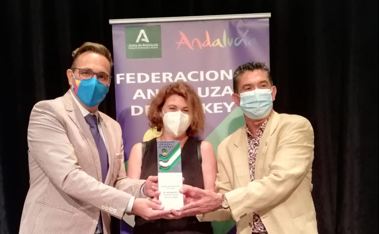 Acto de entrega del reconocimiento de la Federación Andaluza de Hockey. 