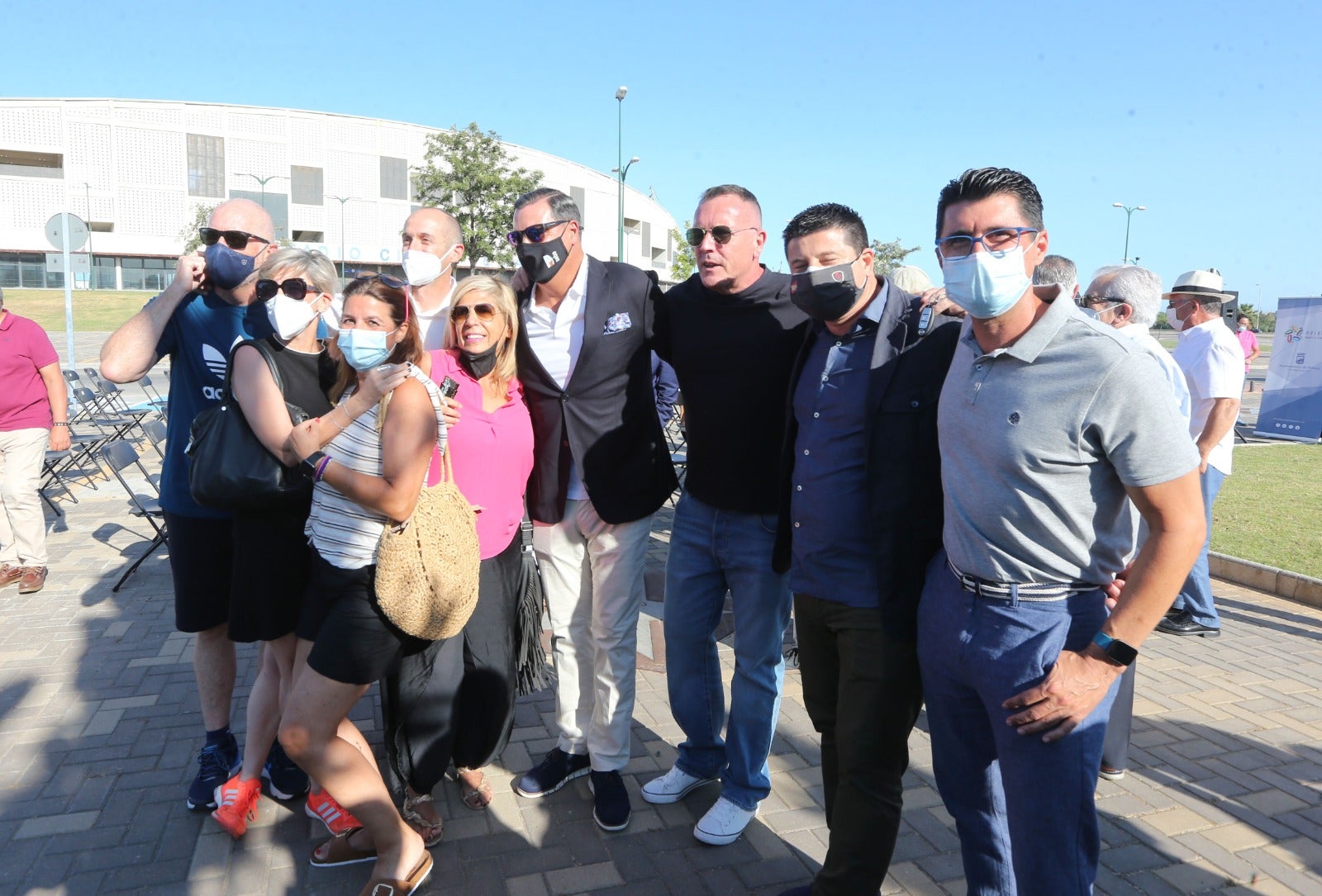 El árbitro internacional descubrió una estrella con su nombre en el Paseo de las Estrellas junto al Carpena