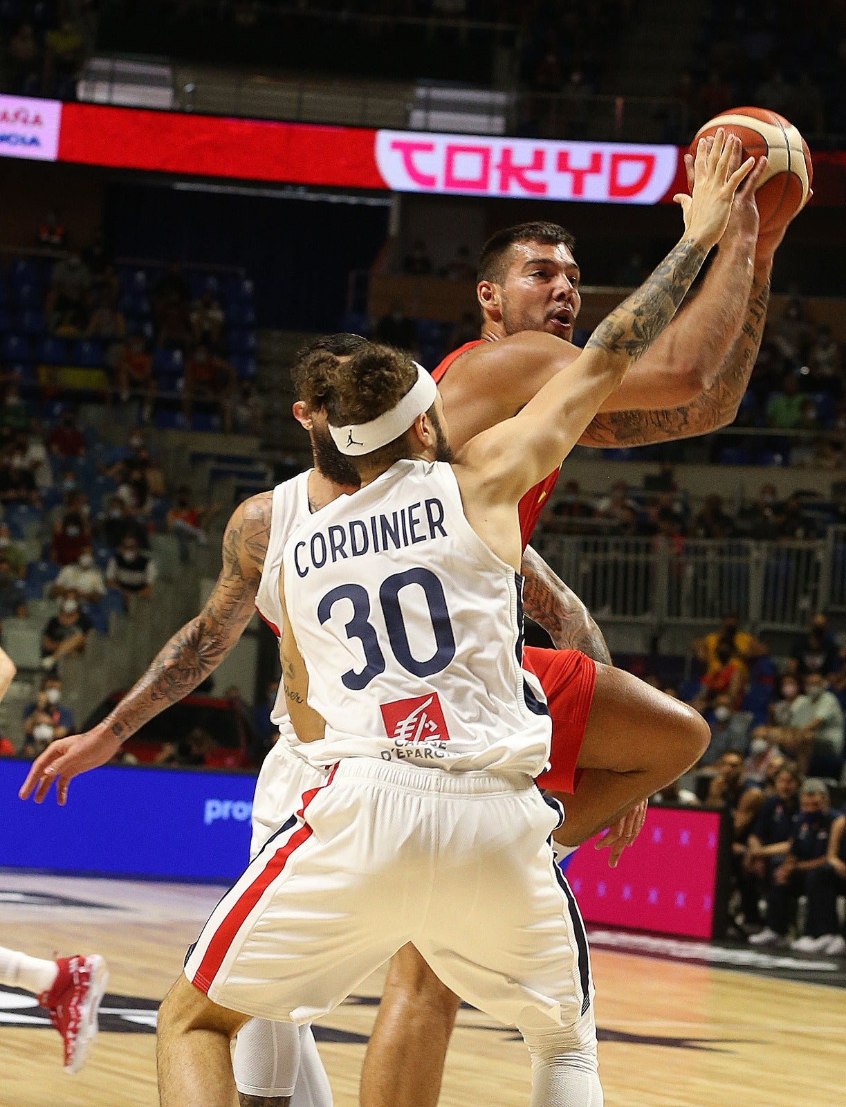 El Martín Carpena se convierte en talismán para una Selección con Pau Gasol como principal atractivo (86-77)