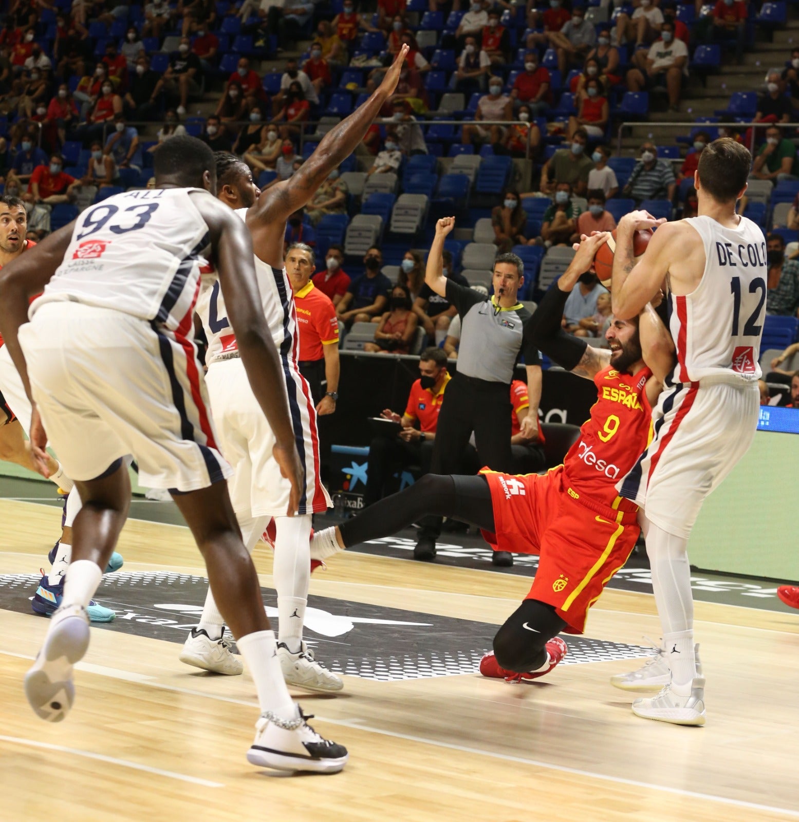 El Martín Carpena se convierte en talismán para una Selección con Pau Gasol como principal atractivo (86-77)