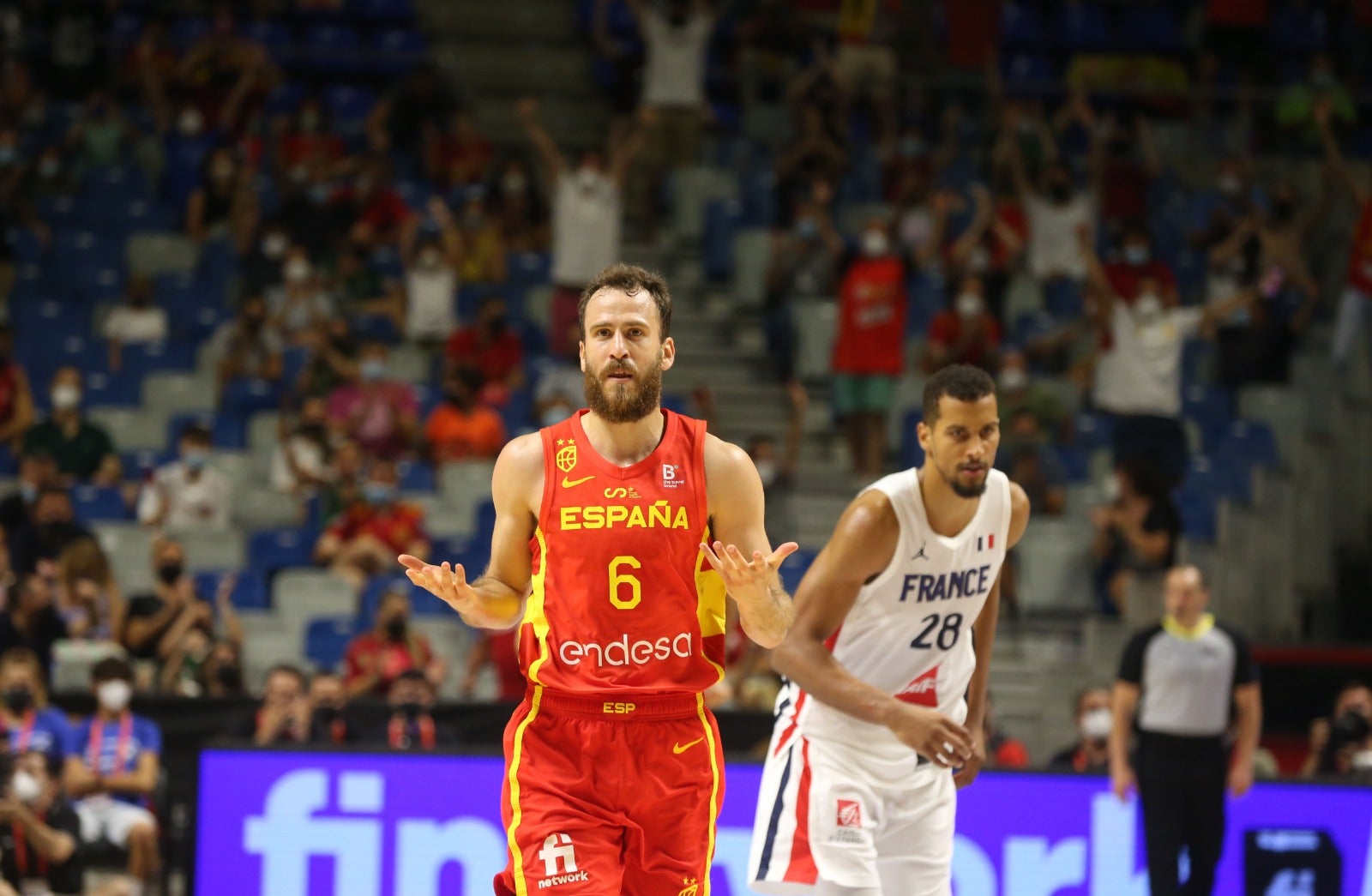 El Martín Carpena se convierte en talismán para una Selección con Pau Gasol como principal atractivo (86-77)