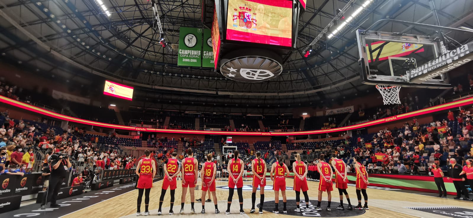 España venció a la subcampeona de Europa con una notable mejoría en la segunda parte