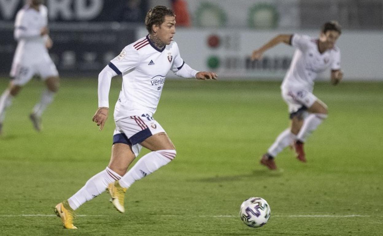 El jugador Brandon Thomas durante un partido con el Osasuna.