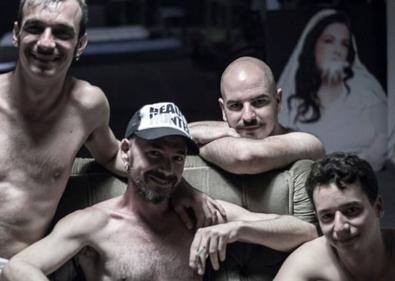 Imagen secundaria 1 - 2011: Fluor Freak Show. Propuesta desarrollada para la Noche en Blanco celebrada hace una década en la capital. 2014: La Caldera Teatro. Obra residente en la primera sede del colectivo. 2012: La Caldera Teatro. Obra residente en la primera sede del colectivo. 