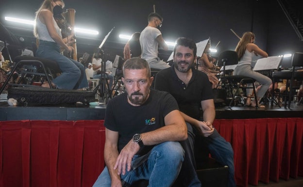 Boscovich con Antonio Banderas en el ensayo. 