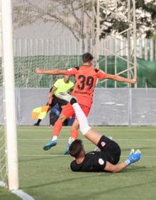 Imagen secundaria 2 - Secuencia en imágenes del gol de Roberto.