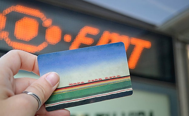 Detalle de la 'Caballería roja' estampada en el medio de pago. 