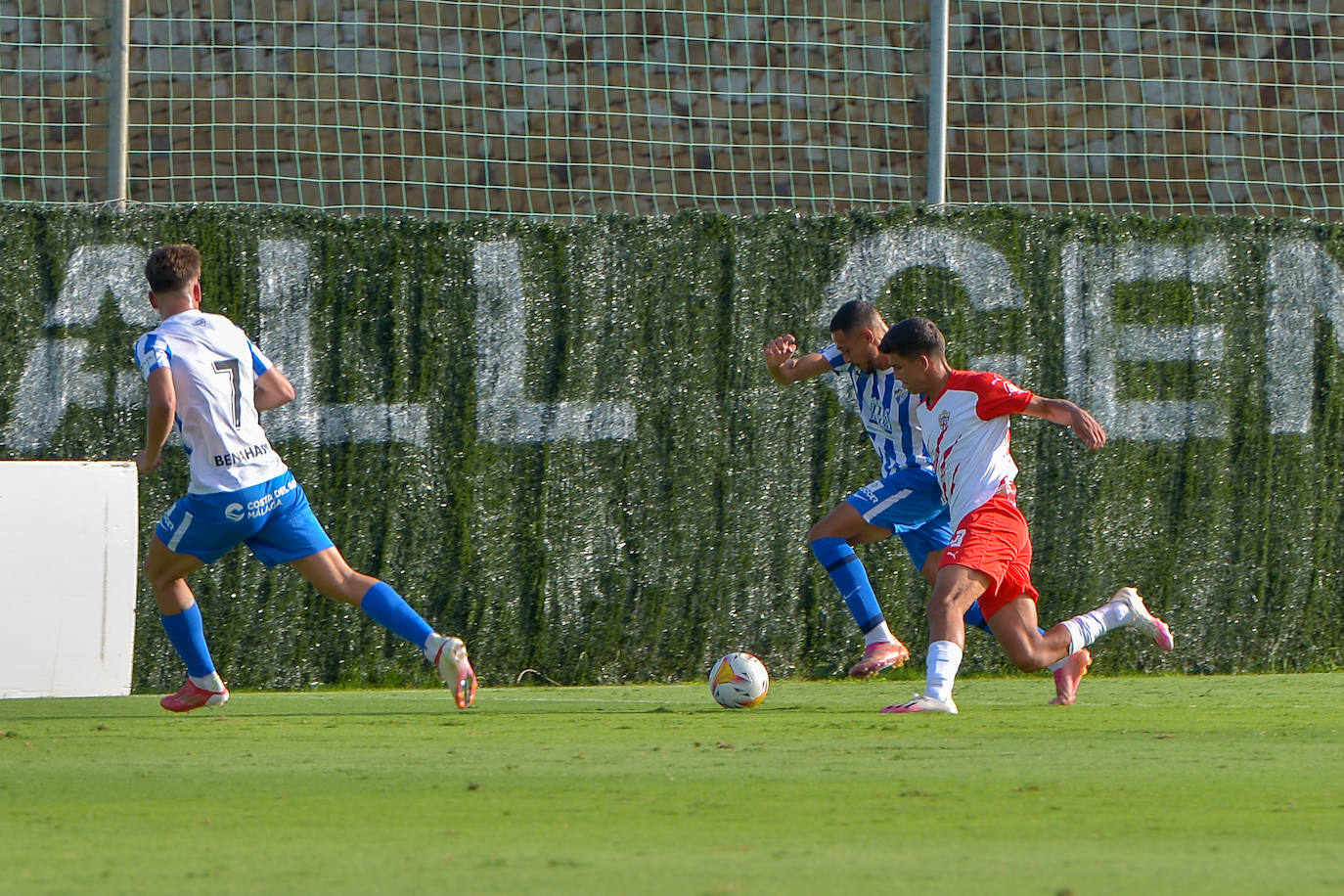 Empate del Málaga con el Almería en el amistoso celebrado en Marbella. 