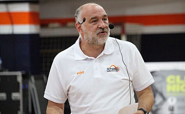 El entrenador del Real Madrid, Pablo Laso, durante su conferencia. 