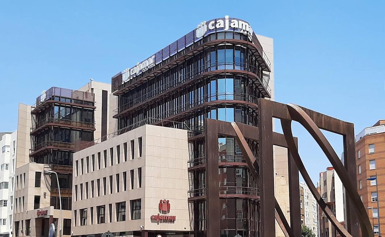 Cajamar triplica su resultado y gana 57,1 millones en el primer semestre