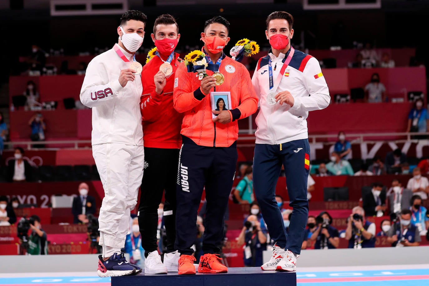 Damián Quintero logra una medalla de plata en Tokio 2020. 
