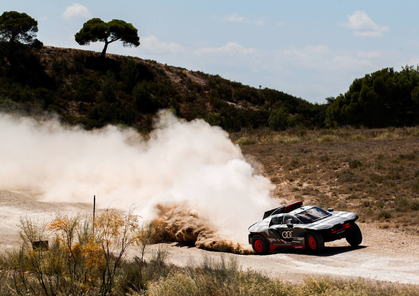 Fotos: El prototipo de Audi para el Rally Dakar completa ocho días de pruebas en España