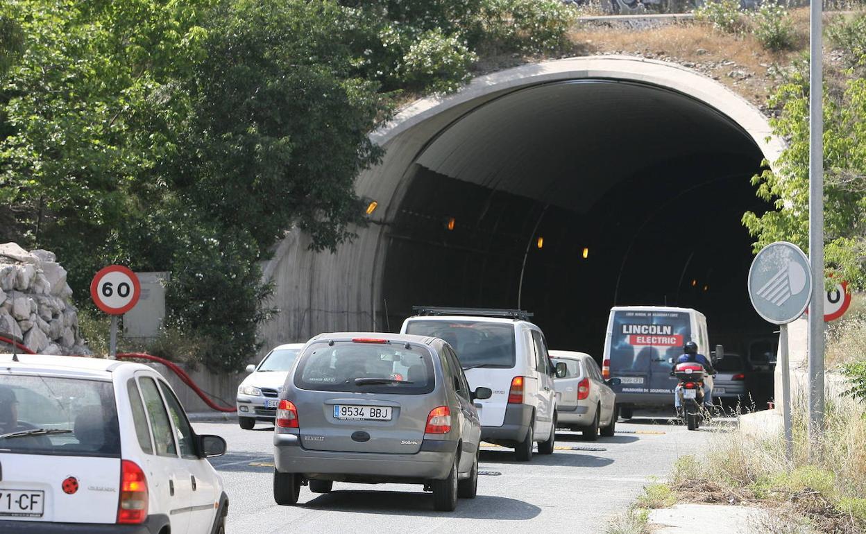 La DGT explica cómo circular bien en los túneles y qué hacer en caso de accidente o avería