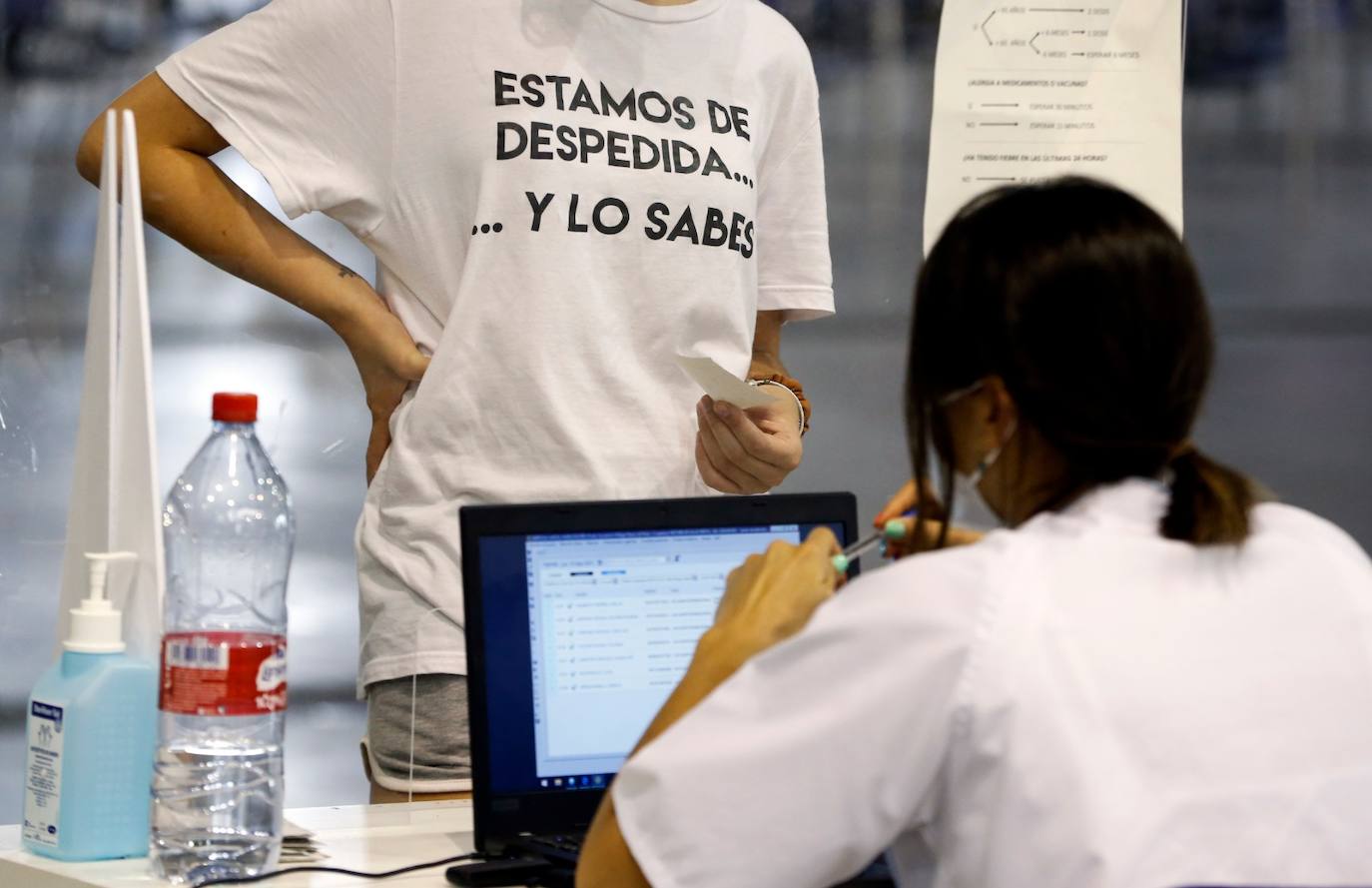 Las jornadas de inoculación se desarrollarán durante toda la semana en distintos puntos de la provincia para aumentar la inmunización entre la población residente y andaluces de otras provincias que estén de vacaciones 