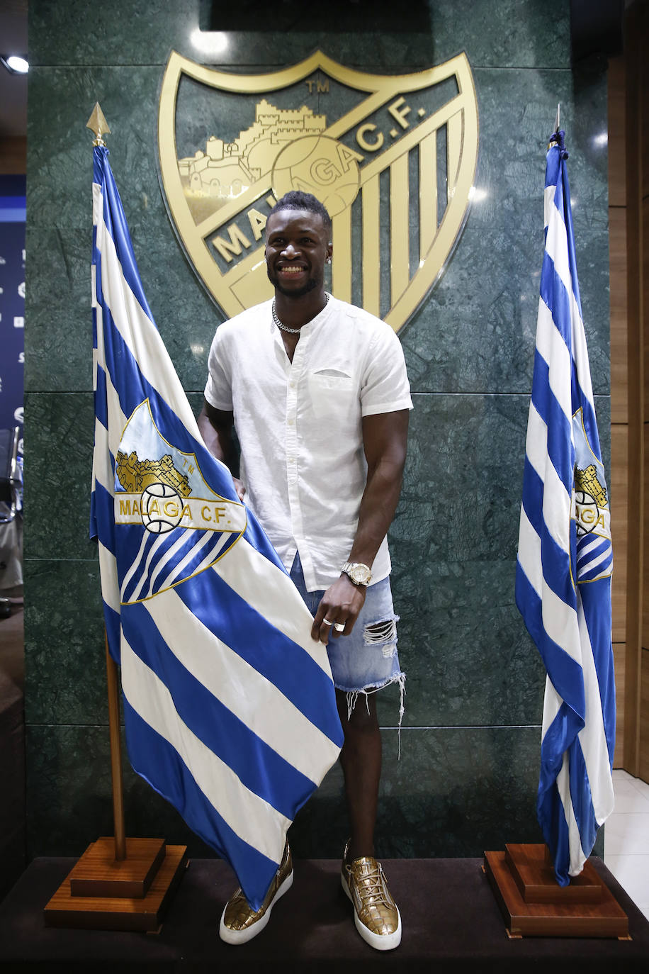 os nuevos fichajes del Málaga, Antoñín, Víctor Gómez y Sekou Gassama.