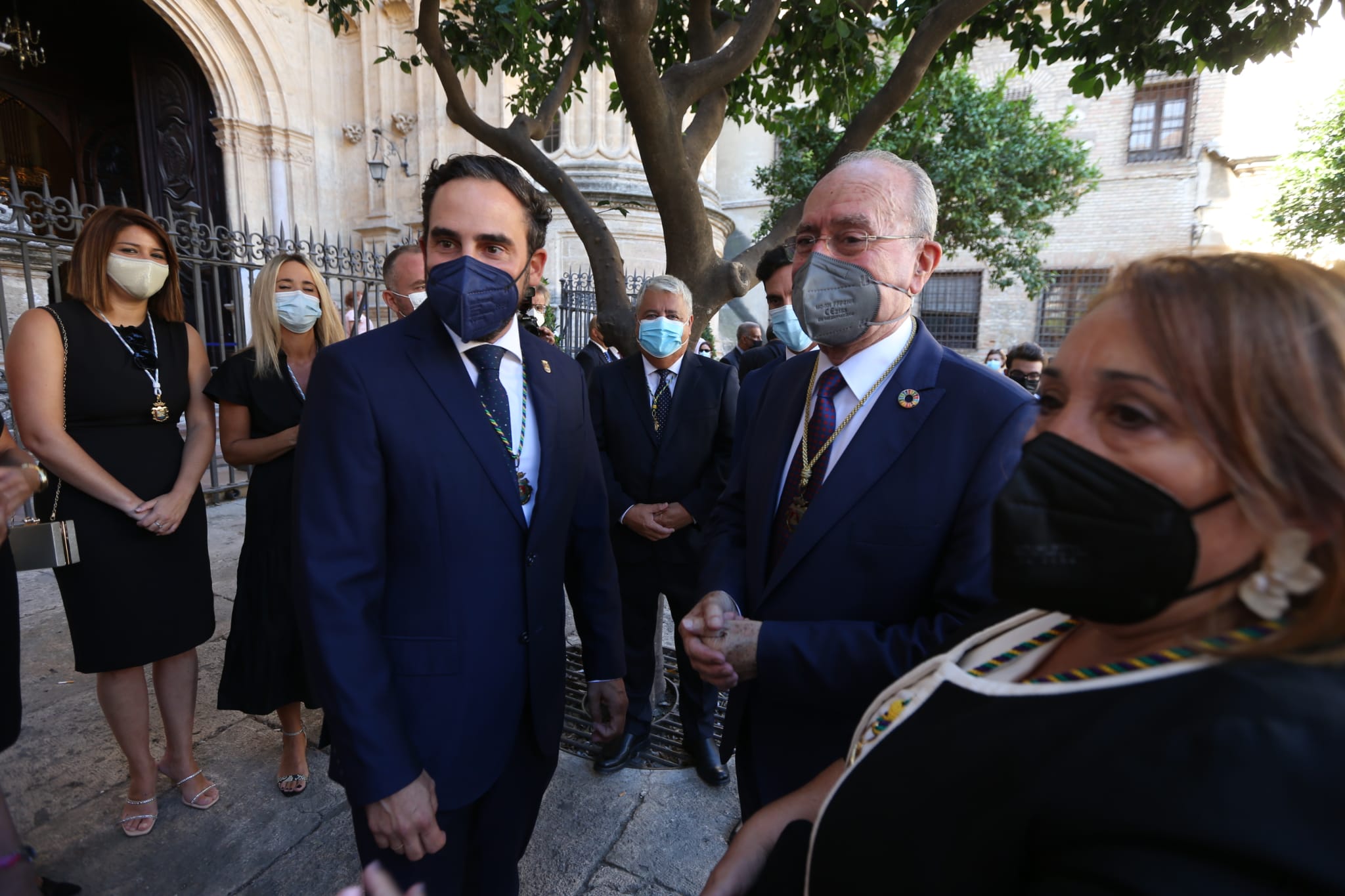 Ofrenda floral a la Virgen de la Victoria