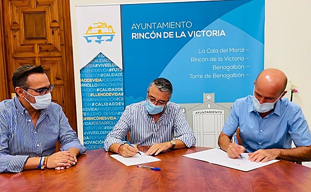 Acto de firma del patrocinio deportivo. 