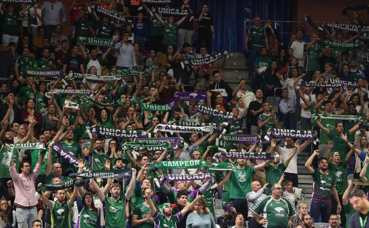 Aficionados del Unicaja, en una imagen de archivo. 