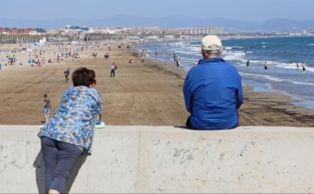 Viajes del Imserso 2021-2022: El Gobierno suprime los viajes de 15 días del Imserso y ultima la fecha de inicio del resto de escapadas
