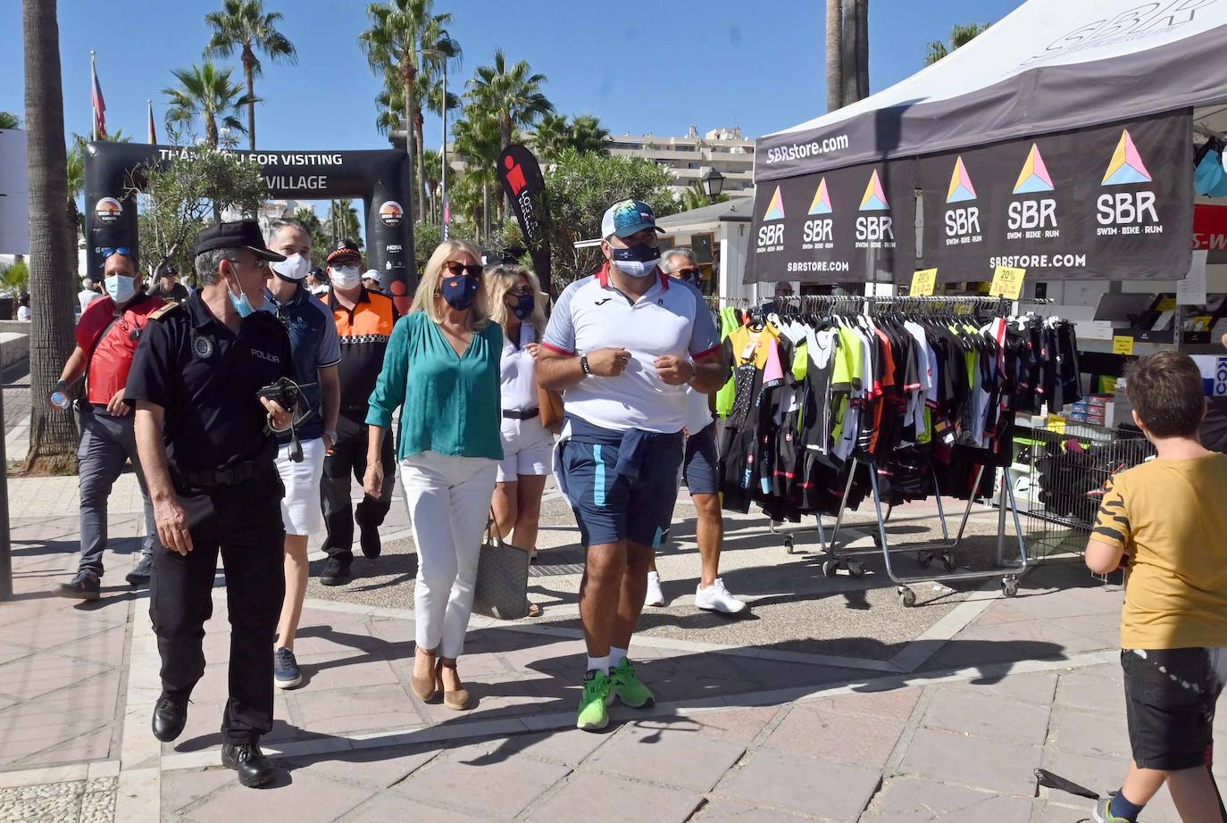 La prueba ha constado de dos kilómetros a nado desde en la playa de Levante de Puerto Banús, 90 en bicicleta, con un recorrido que va desde Marbella hasta Cártama y otros 21 kilómetros a pie por el paseo marítimo.