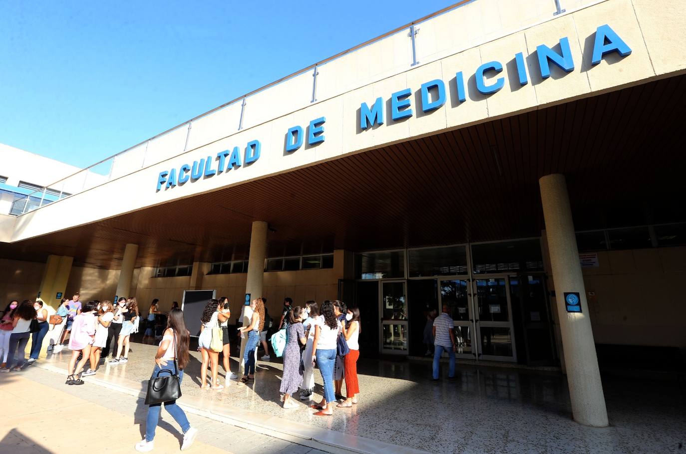 Los estudiantes de Medicina, los primeros en volver a las aulas de la UMA. 