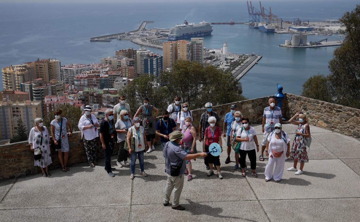 Málaga homenajea a los visitantes y residentes en el Día Mundial del Turismo. 