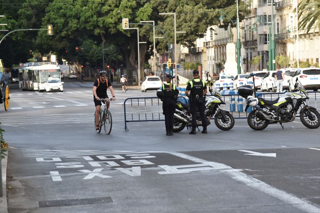 Entre las 7.30 y las 20.30 horas la Alameda Principal y el Paseo del Parque permanecerán cerrados al tráfico rodado, permitiendo únicamente la circulación por estas vías del transporte público y bicicletas 