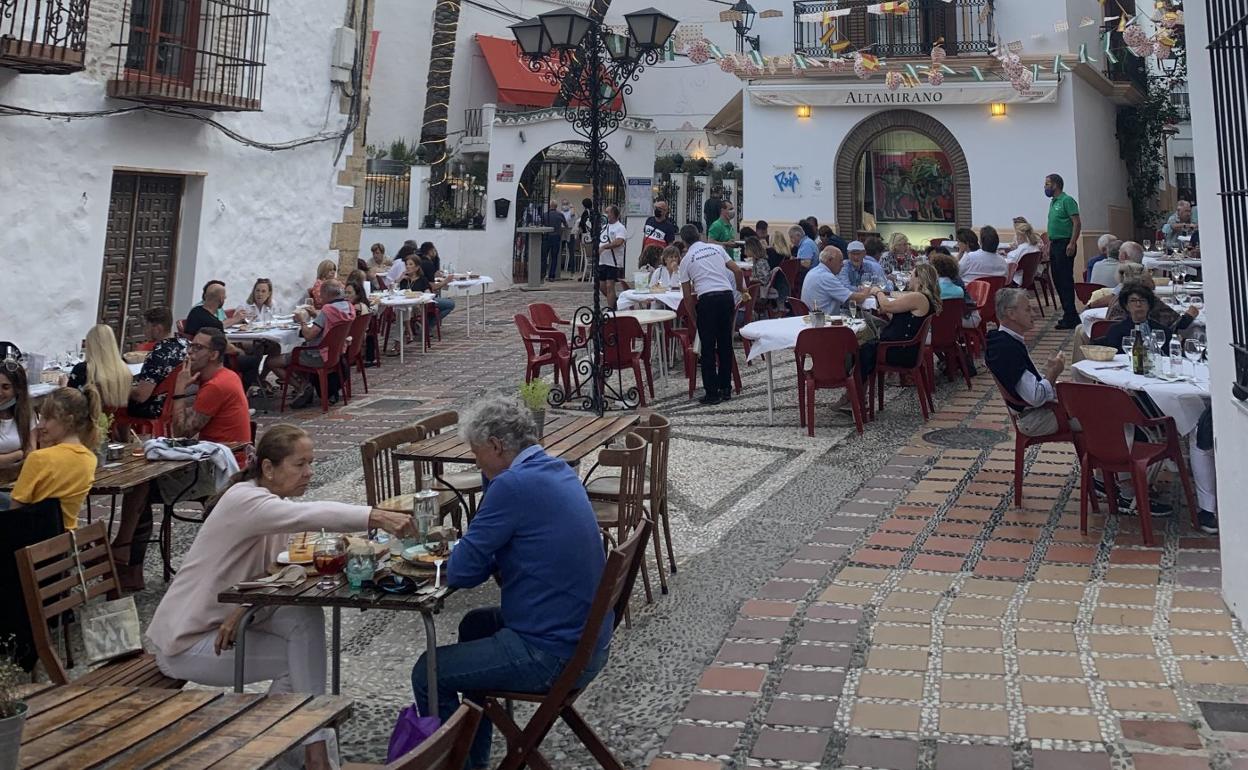Oferta de empleo: Marbella busca personal cualificado para trabajar en el sector turístico