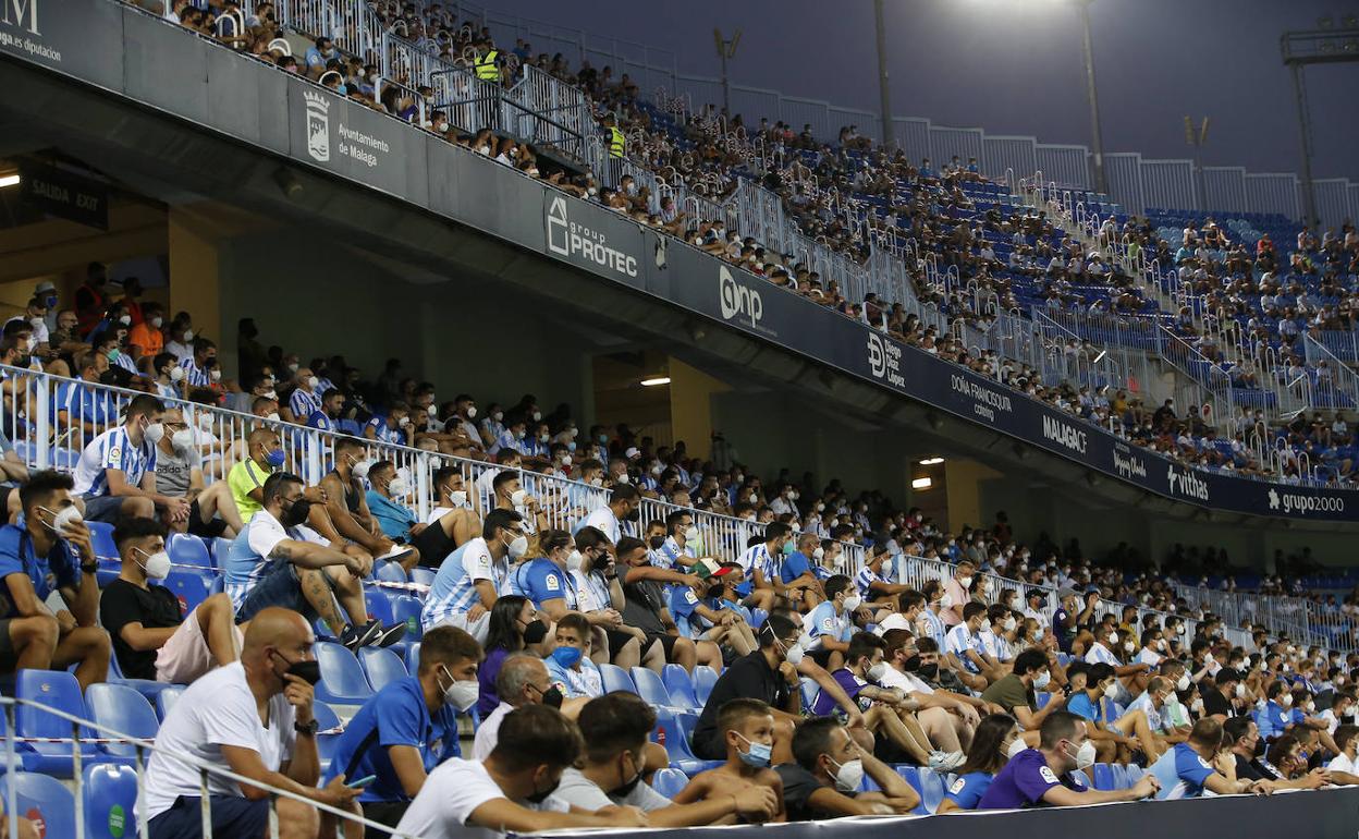Sólo renueva hasta ahora un 40% de los antiguos abonados del Málaga