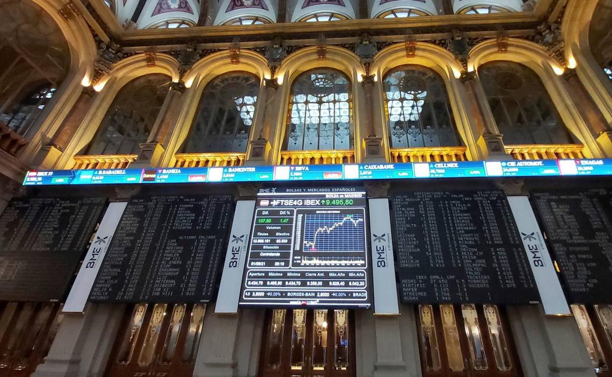 Interior de la Bolsa de Madrid. 