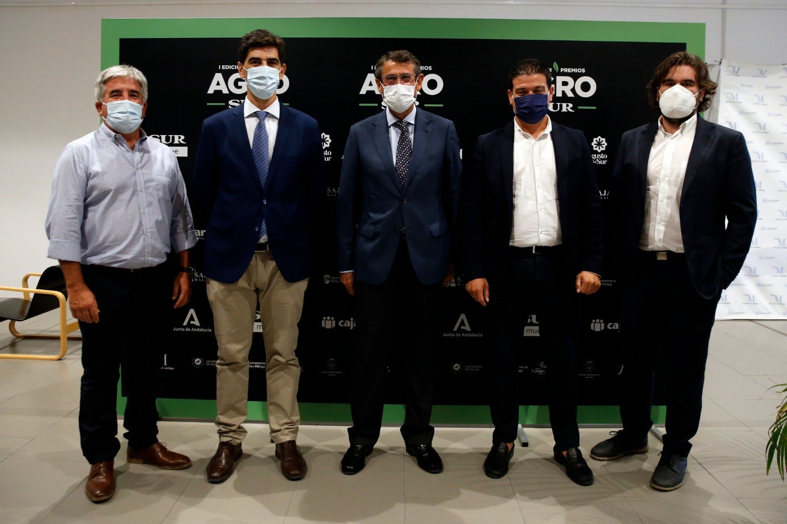 El Auditorio Edgar neville de la Diputación de Málaga ha acogido el acto de entrega de los primeros premios AGRO SUR. La gala contó con el patrocinio de Cajamar y Gusto del Sur como entidad colaboradora
