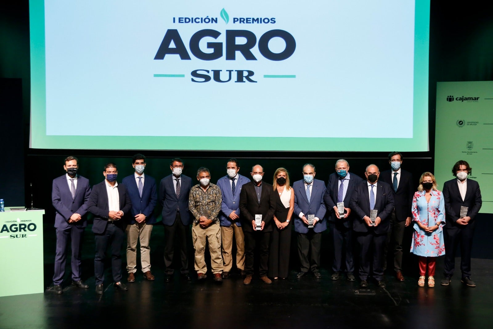 El Auditorio Edgar neville de la Diputación de Málaga ha acogido el acto de entrega de los primeros premios AGRO SUR. La gala contó con el patrocinio de Cajamar y Gusto del Sur como entidad colaboradora