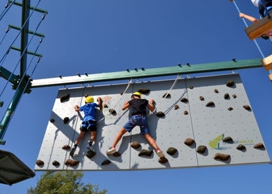 Imagen secundaria 1 - Atracciones del parque.