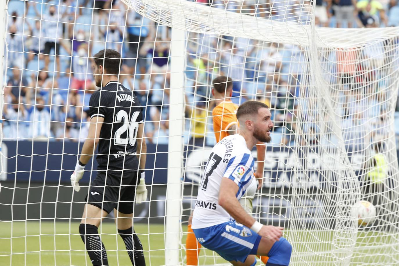 La Rosaleda acogió el encuentro sin restricciones de aforo por el covid-19 