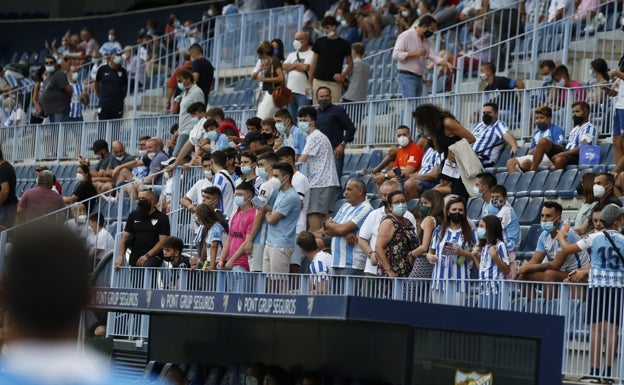 Sin restricciones en La Rosaleda, pero lejos de la era 'prepandemia'