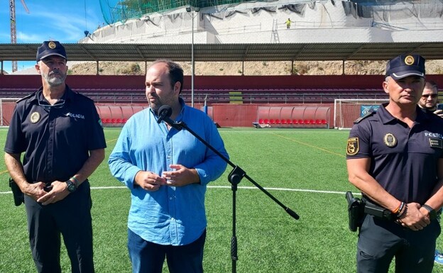 El concejal de Seguridad, Borja Ortiz, en su intervención en el acto. 