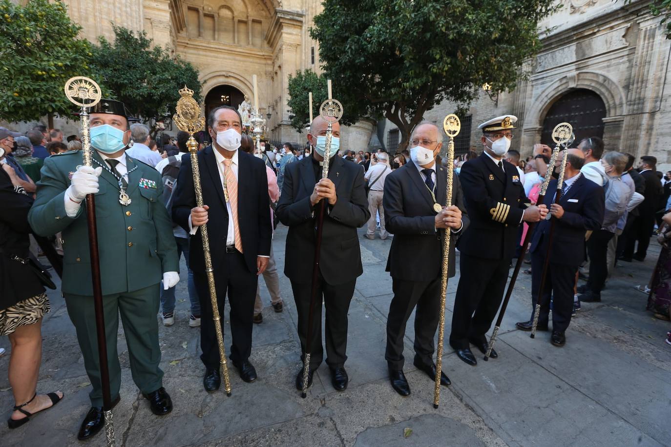 Como ya ocurriera en 2012, la Virgen de Araceli volvió a protagonizar el anual rosario de la Agrupación de Hermandades y Congregaciones de Gloria, aunque, en este ocasión, en el marco del centenario de la implantación en Málaga de su archicofradía, la corporación filial de la patrona de Lucena más antigua de España.