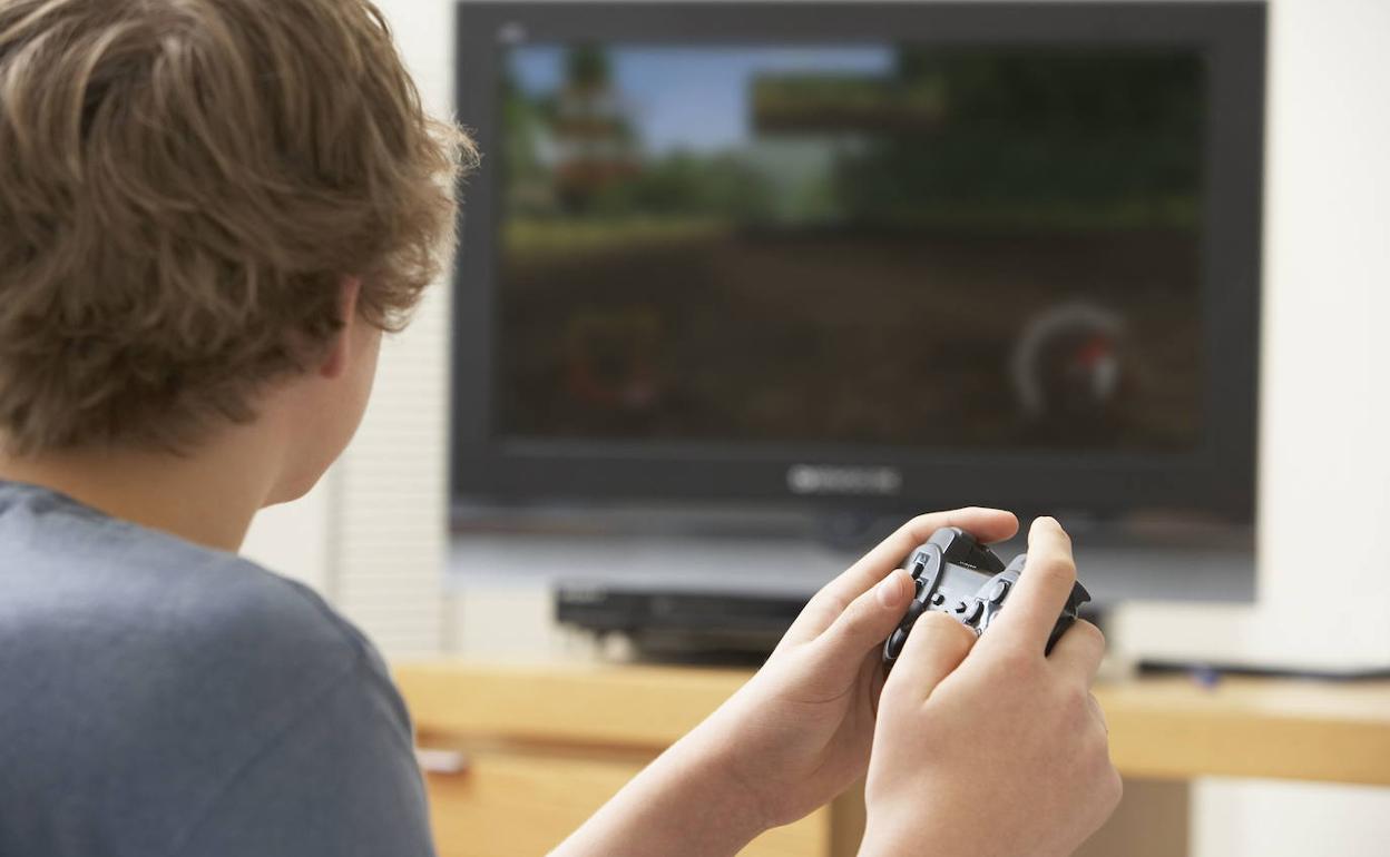 Cómo saber si el contenido de un videojuego es adecuado según la edad antes de comprarlo