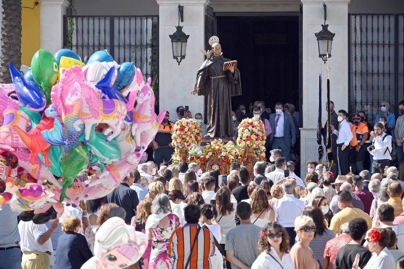 Procesión de San Pedro por las calles de Marbella. 