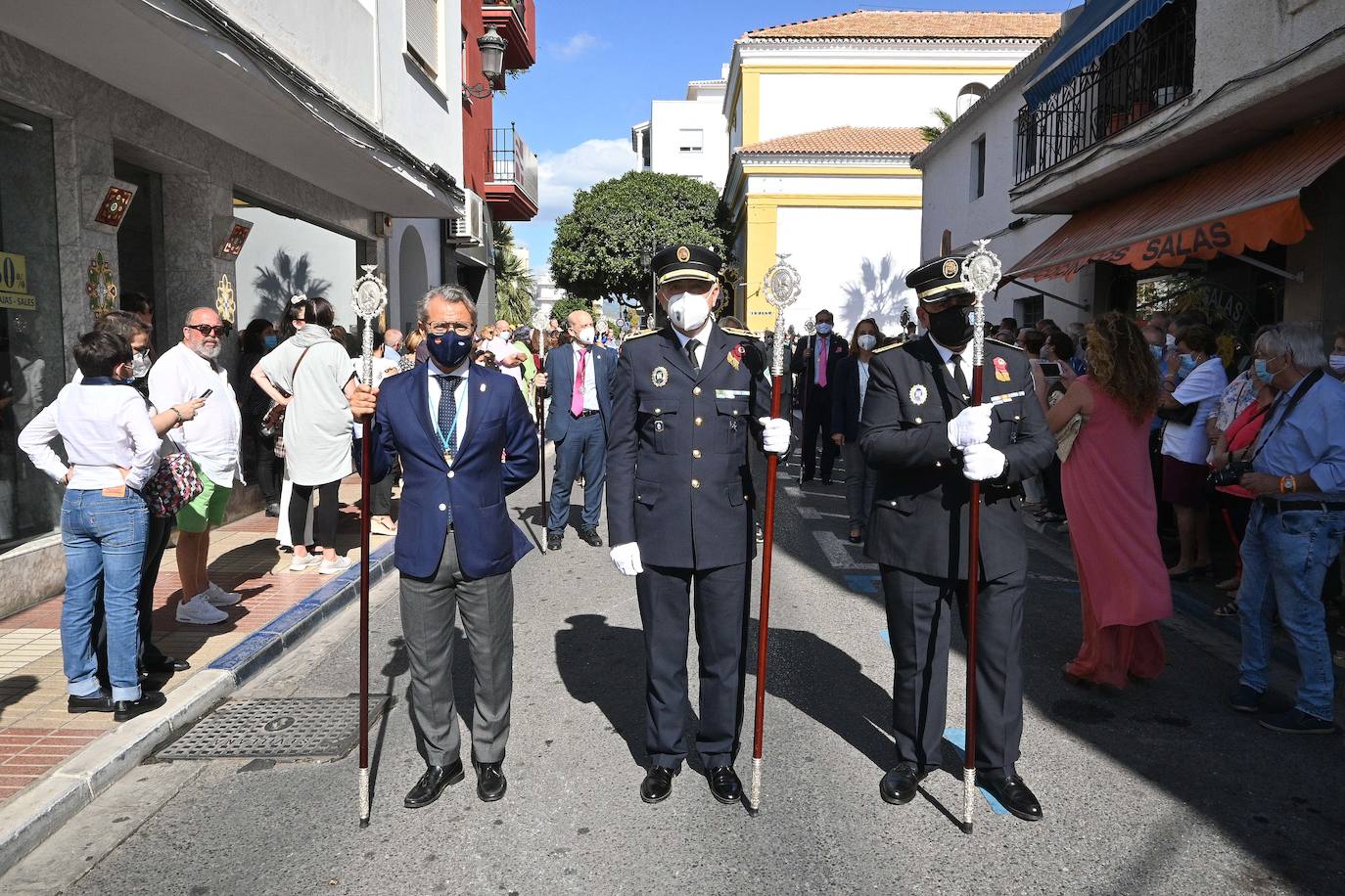 Procesión de San Pedro por las calles de Marbella. 