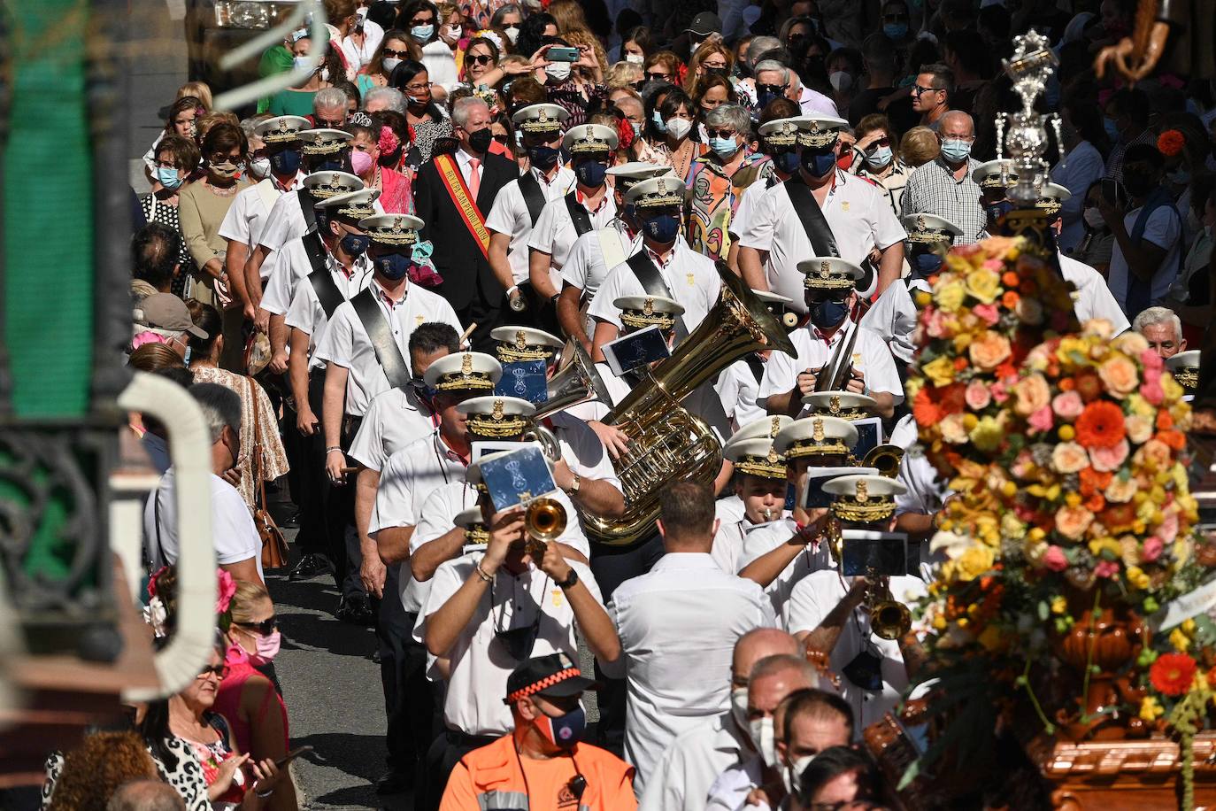 Procesión de San Pedro por las calles de Marbella. 