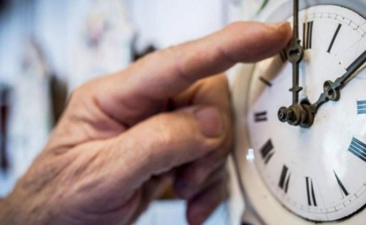 Cambio de hora: Horario de invierno 2021: este es el cambio que deberás hacer en tus relojes este fin de semana
