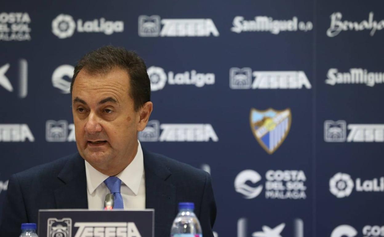José María Muñoz, en la sala de prensa Juan Cortés de La Rosaleda. 