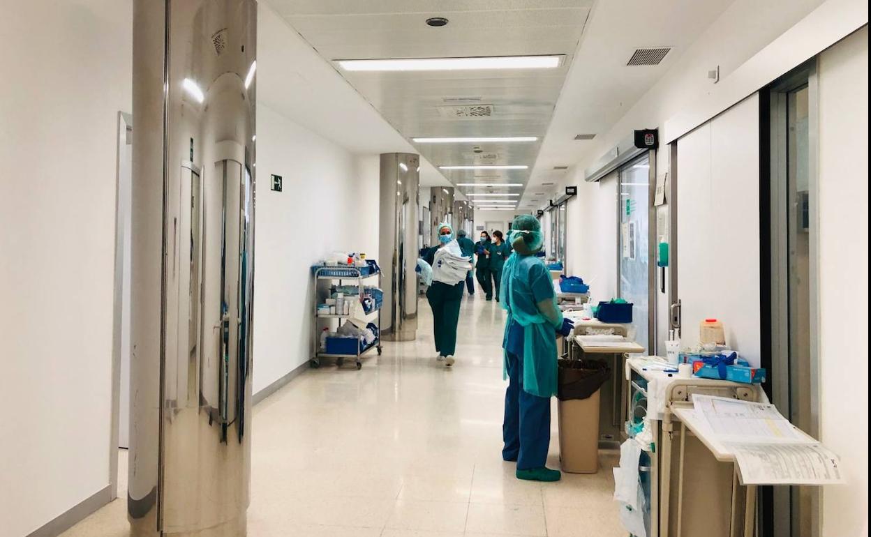 La no renovación de enfermeros se producirá en los hospitales.