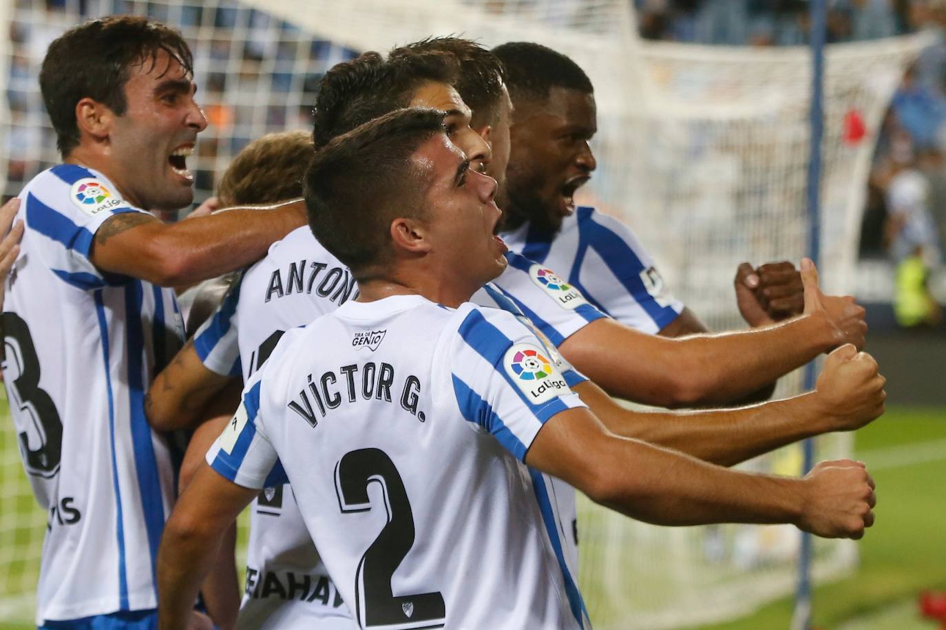 La Rosaleda volvió a vivir un partido con gran ambiente 