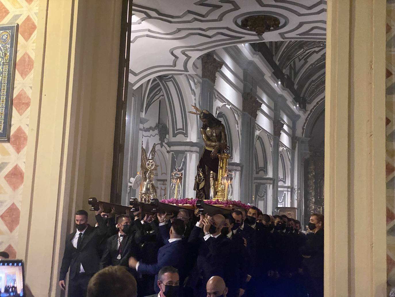 El Cristo de los Gitanos, a su salida desde San Juan